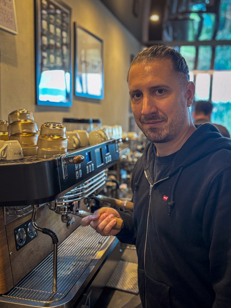 
                  
                    Laden Sie das Bild in den Galerie-Viewer, VOLPE E CAPRA - die Baristabuddys
                  
                