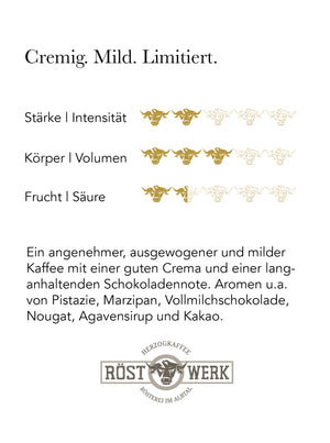 
                  
                    Laden Sie das Bild in den Galerie-Viewer, Flamingo | Jahrgang 24/25
                  
                